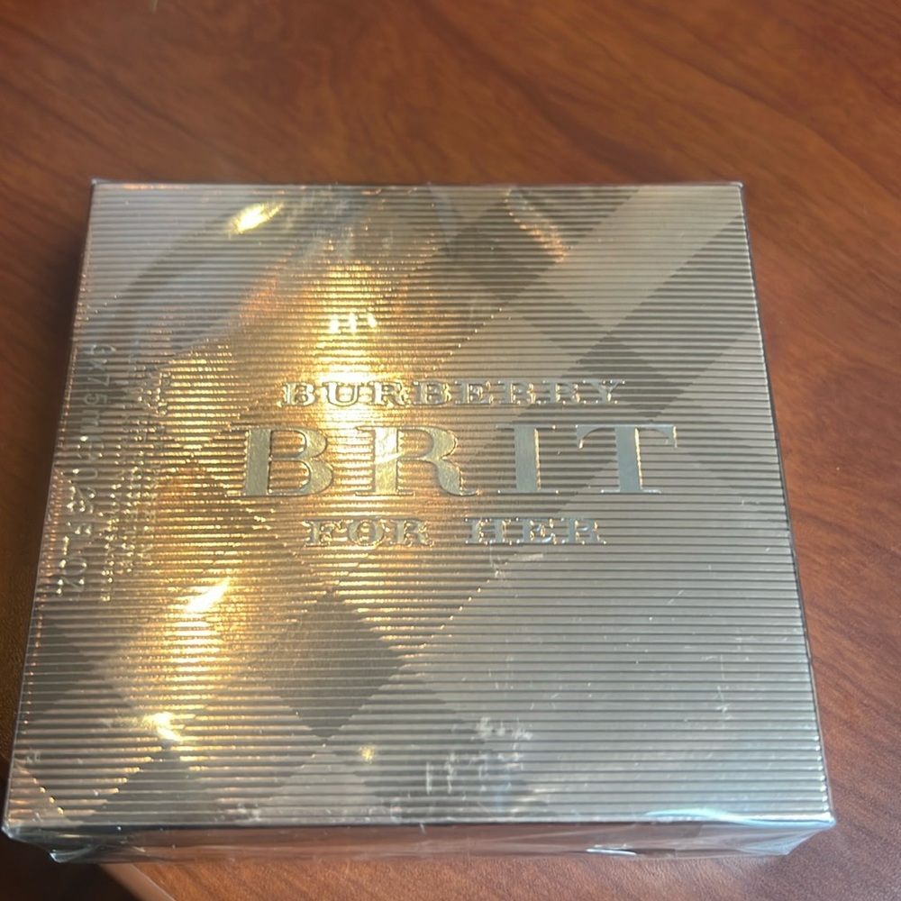 Burberry Brit For Her Boxed Gift Set
